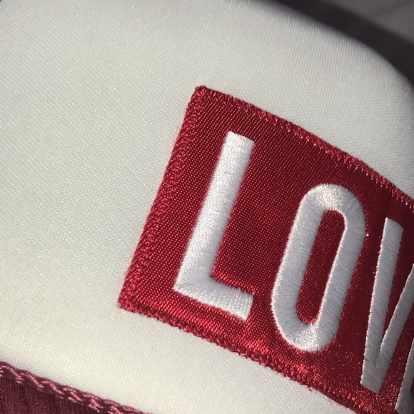 RED WHITE ❤️LOVE THE HAT ❤️ VIP LIMITED EDITION - Picture 5 of 7